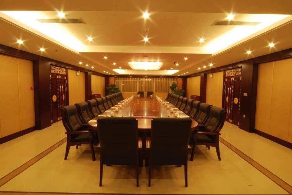 Shenyang Civil Aviation Hotel Экстерьер фото