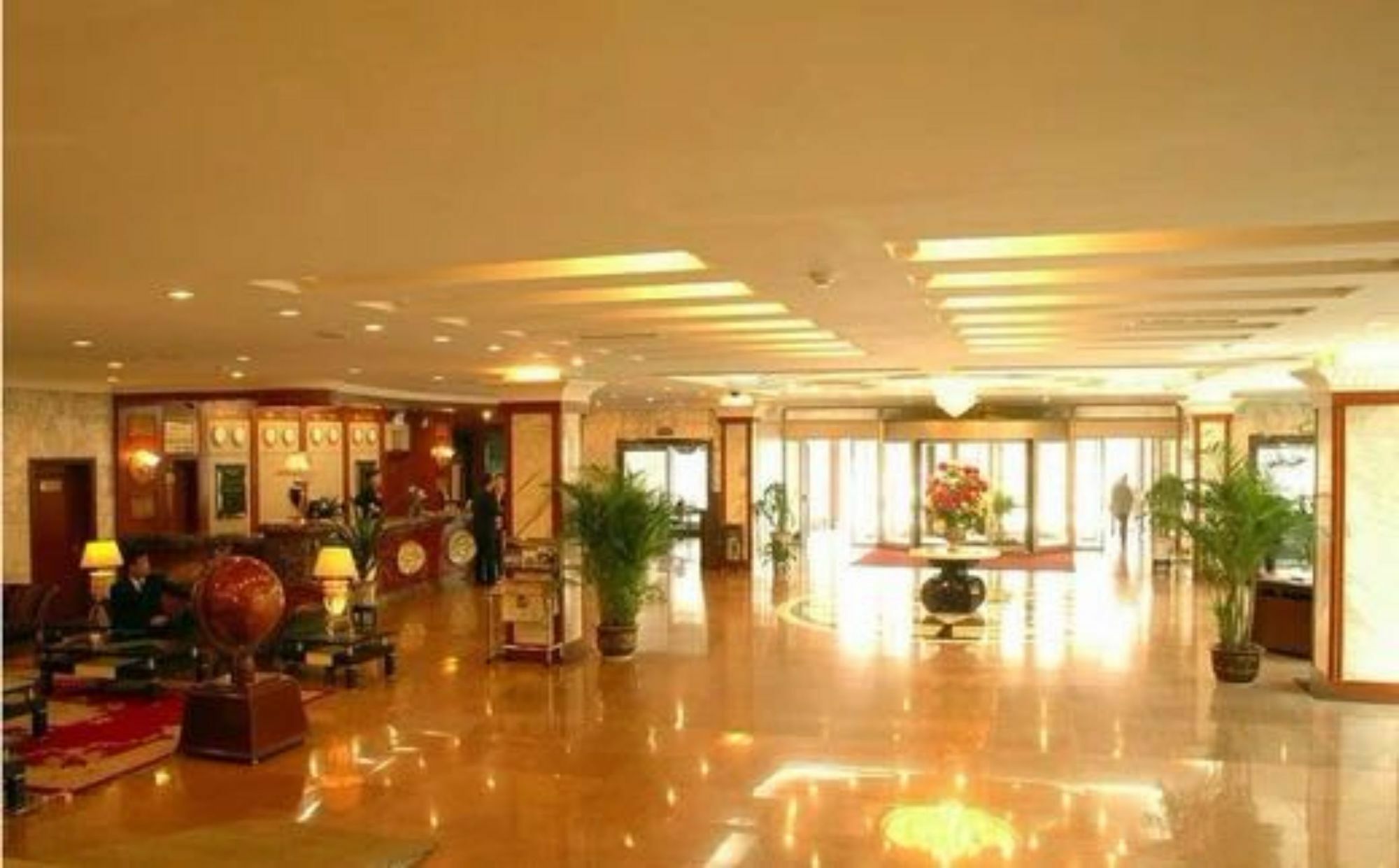 Shenyang Civil Aviation Hotel Экстерьер фото