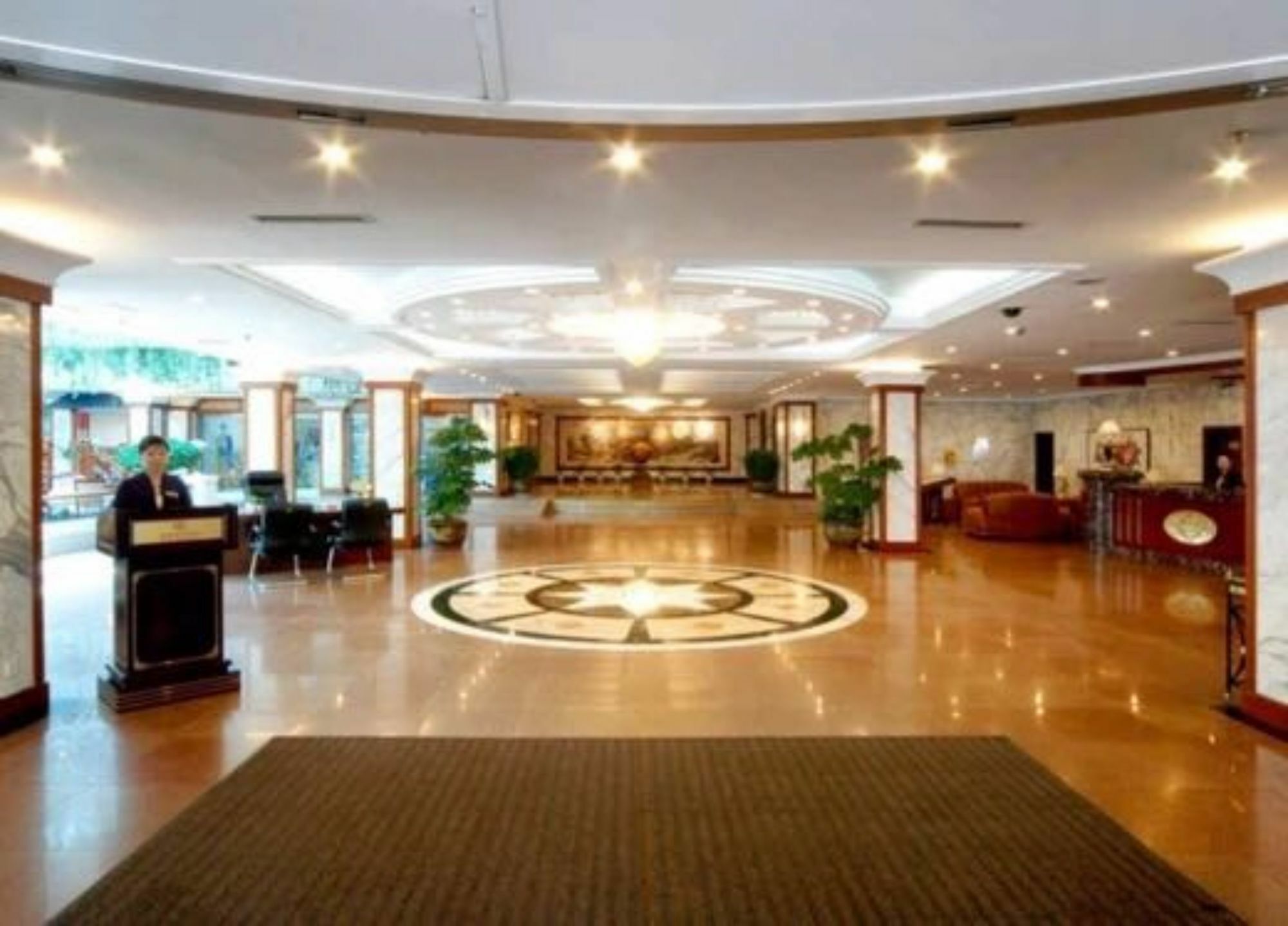 Shenyang Civil Aviation Hotel Экстерьер фото